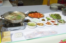 맛깔난 꿀오리 숯불구이  충주 최고 향토음식 선정