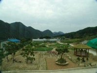 그들만의 정원 소백산향기나라