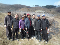 농촌 일손돕기 구슬땀