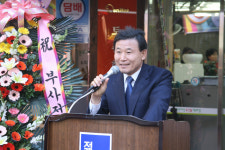 덤으로 情 듬뿍 또 오세요 대전 부사전통시장 탈바꿈