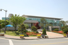 진천 화랑관, 각종 행사 장소로 각광