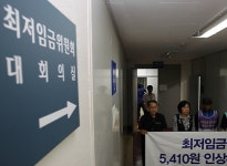 내년 최저임금 4천580원으로 6% 인상