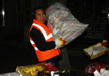 빗자루 들고 민생속으로