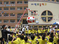 청주 사천초 이색 운동회 눈길