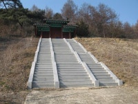 청원 이정사 8월 현충시설