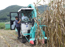 충주시, 조사료 생산 시연회 개최