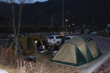 청양 칠갑산 오토캠핑장 북적
