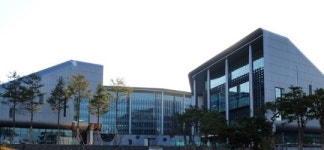 [내포신도시 아직 공사중]허허벌판에 충남도청·교육청만 자리잡아