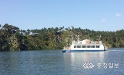 산막이옛길 유람선 물살 괴산지역 인재에는 햇살