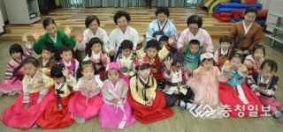 옥천개나리어린이집, 즐거운 한가위되세요 민속놀이 활동