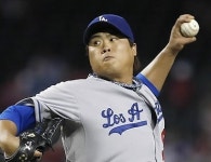 류현진, 8이닝 2피안타 2실점 호투에도 시즌 7패째