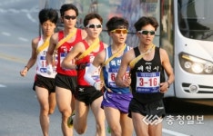[충북도 시·군대항 역전마라톤 대회]버스와 나란히 역주