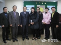 작은도서관 후원금 100만원 기탁