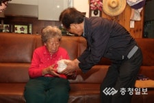 영동군 100세 이상 장수노인 26명
