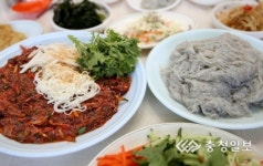 봄철 별미 실치회 미식가 유혹