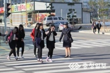 예산여중, 학부모로부터 학교발전기금 300만원 기탁 받아