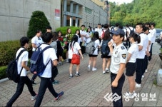 천안쌍용고 매주 경찰ㆍ학생 합동 학교폭력 및 안전사고 예방캠페인 전개