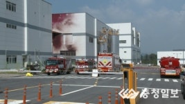 [영상] LG 하우시스 옥산공장 폭발사고···다행히 인명피해는 없어