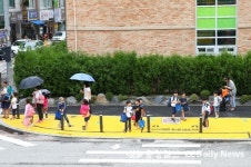 유성구, 어린이안심존 확대로 횡단보도 교통사고 예방