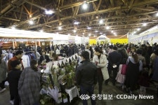 동부창고 스프링마켓 봄을찾기 성료