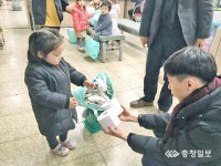 아기천사 어린이집,  주민센터에  우유팩 22㎏ 전달