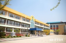 덕송초, 도심 속 작은 학교 덕송 사계 운영