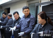 충주 ㈜지앤피 노사 홀몸노인 연탄 나눔