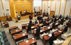 충주시의회 폐회…코로나19로 의정 간소화