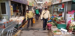 박동규 서원구청장, 사창시장 방역 활동