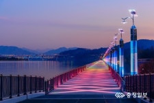 밤이 더 아름다운 충주 탄금호ㆍ수안보족욕길