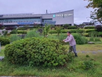 성기타 음성 금왕읍 봉곡1리장, 금왕읍 청사 정원에 재능기부 펼쳐