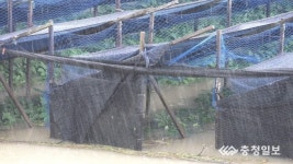 전북 진안군 용담댐 개방에