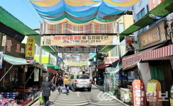 충주시-건물주 전통시장 상인 돕기…점포사용료 3개월치 면제