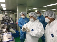 충북조달청장, 백신 주사기 제조업체 방문