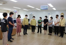 보은군의회 구상회 의장, 폭염속 구슬땀 흘리는 보건소 근무자 격려 방문