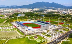 충주종합운동장 주경기장 잔디구장 전면 개방