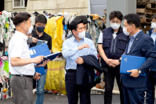 김창규 제천시장, 자원관리센터 방문