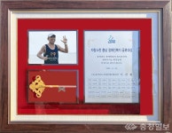 뛰지 못하는 이들에 부채의식 느껴, 뛴 거리 1㎞당 1만원씩 적립 기부