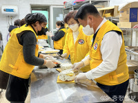 대한적십자사봉사회 영동지구협의회, 사랑의 빵 나누기