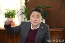 김영환 지사 지방정부 규제완화 가히 혁명적