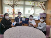 예산여자중, 마음 전하는 훈훈한 스승의날 맞이