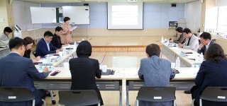 충남도의회, 교육센터·미술관 등 폐교 우수 활용시설 방문