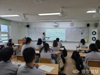 계룡 용남고, 교육과정 박람회 개최