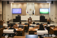 송악중학교 사회참여동아리 회원, 당진시의회 견학