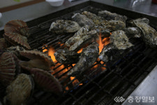 보령 겨울 제철 음식 먹으러 오세요…물잠뱅이탕·천북 굴·간재미 무침 별미