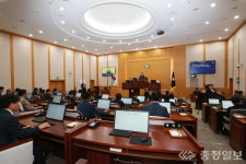 충주시의회 285회 정례회 개회…상반기 시정 평가