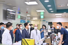 김태흠 충남도지사, 추석 앞두고 응급의료 현장 점검 나서