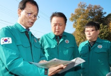 김영환 충북도지사, 음성 AI 방역 현장점검