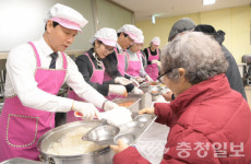 조병옥 음성군수, 경로식당 무료 배식봉사 실시