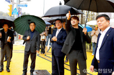 여성용 부의장, 어린이 보행안전 바닥신호등 설치 건의